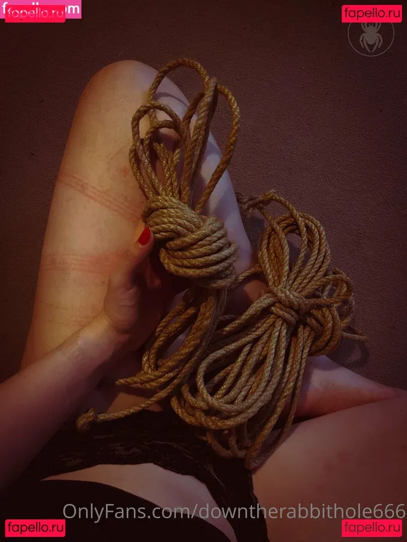 downtherabbithole666 Onlyfans Photo Gallery 