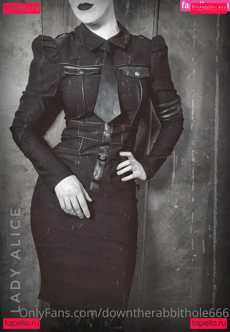 downtherabbithole666 Onlyfans Photo Gallery 