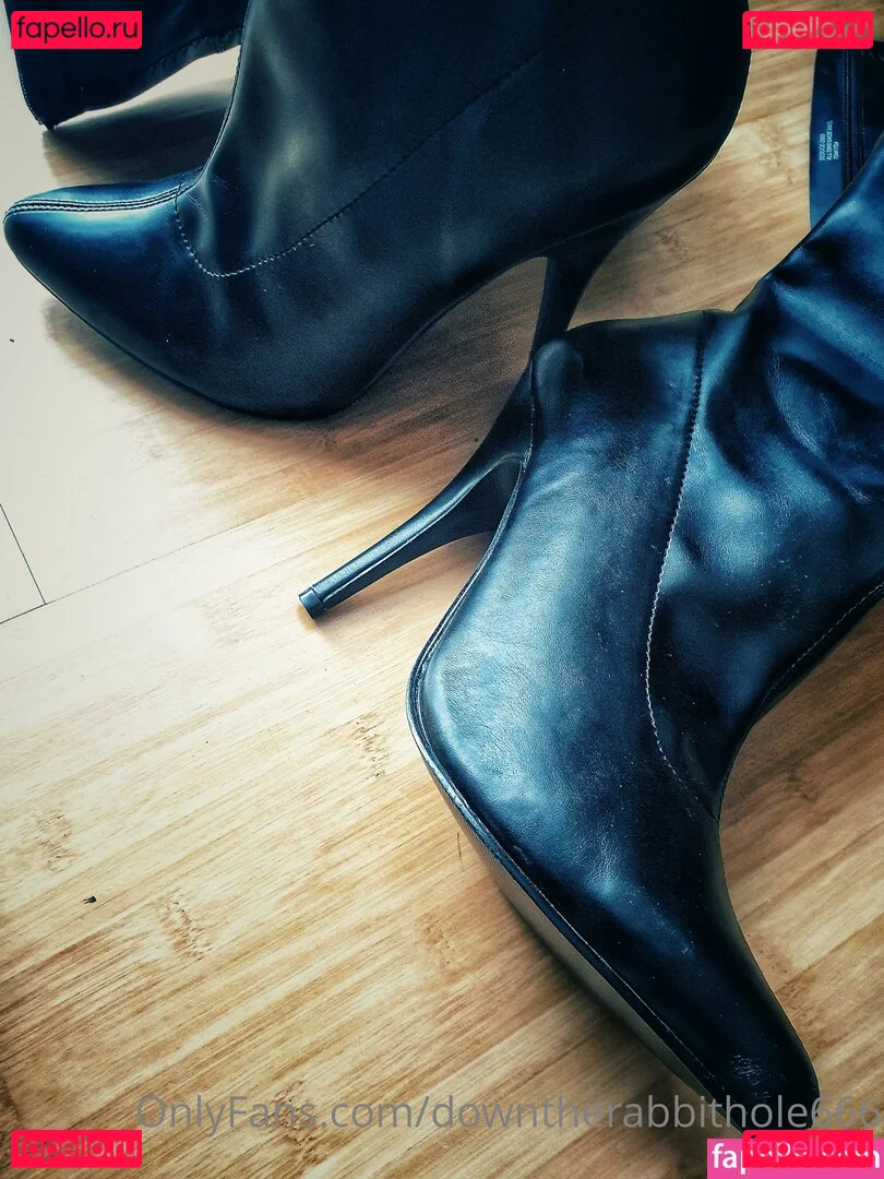 downtherabbithole666 Onlyfans Photo Gallery 