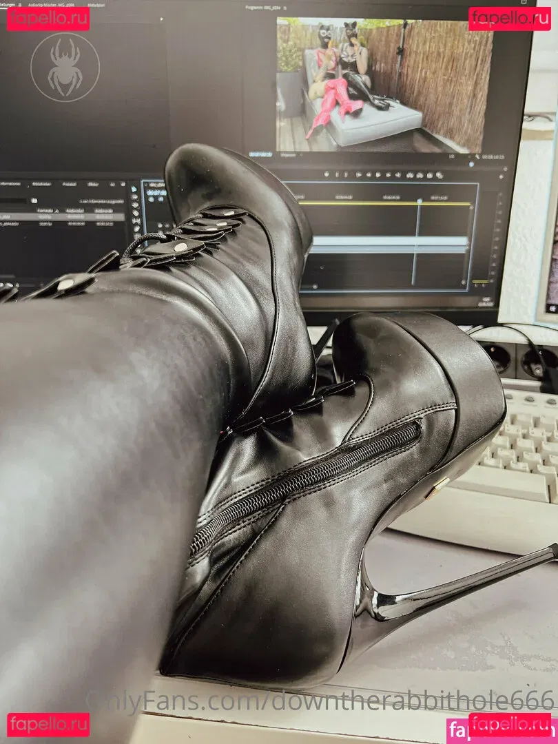 downtherabbithole666 Onlyfans Photo Gallery 