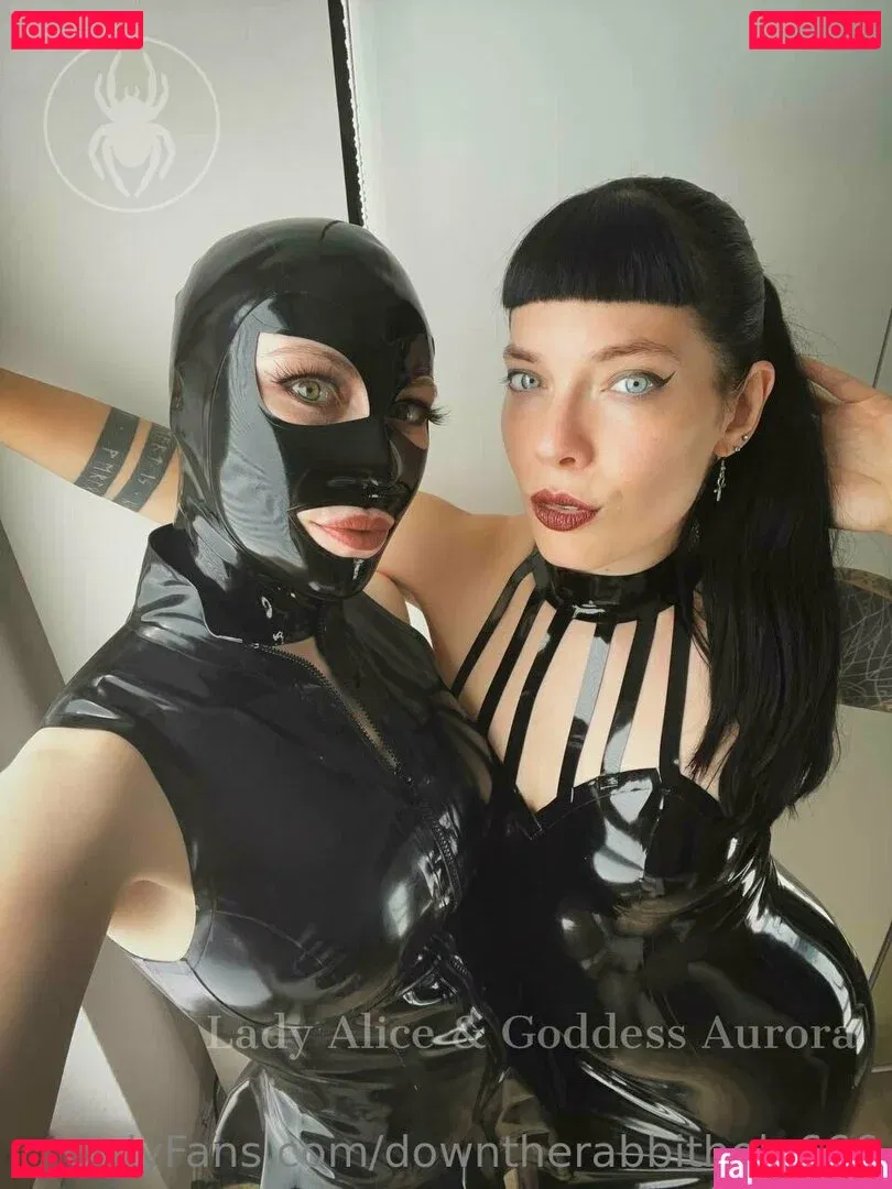 downtherabbithole666 Onlyfans Photo Gallery 