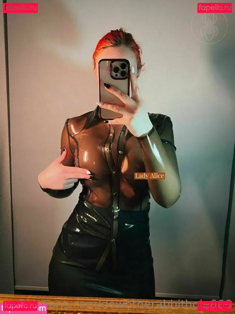 downtherabbithole666 Onlyfans Photo Gallery 