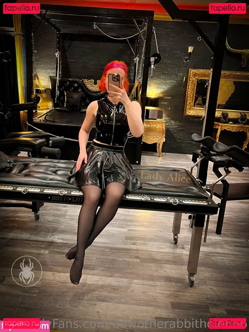 downtherabbithole666 Onlyfans Photo Gallery 