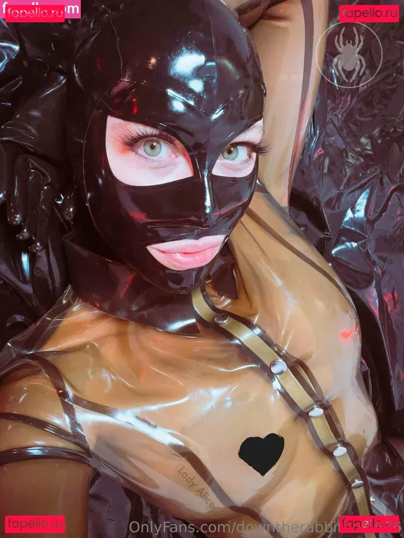 downtherabbithole666 Onlyfans Photo Gallery 