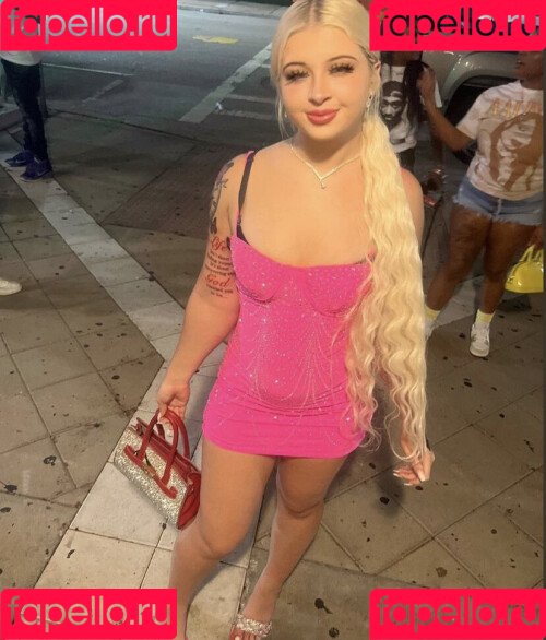 Kuttemreece Onlyfans Photo Gallery 