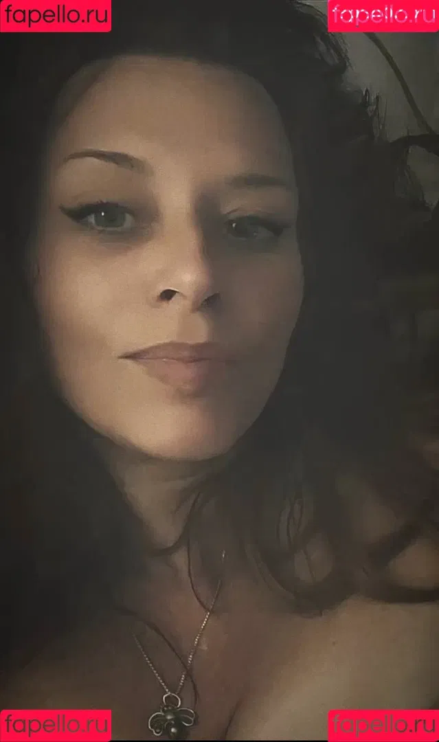Honeybeezone Onlyfans Photo Gallery 