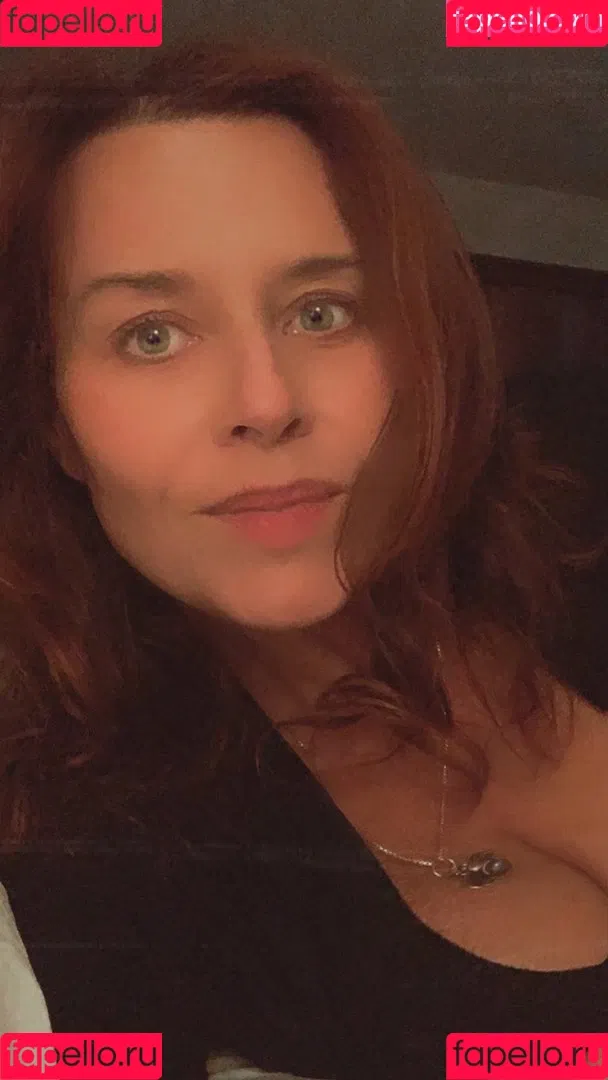Honeybeezone Onlyfans Photo Gallery 