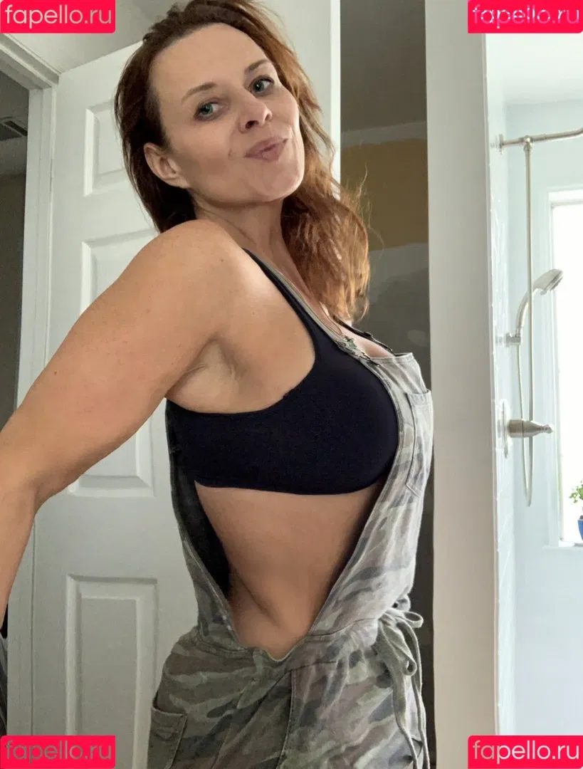 Honeybeezone Onlyfans Photo Gallery 