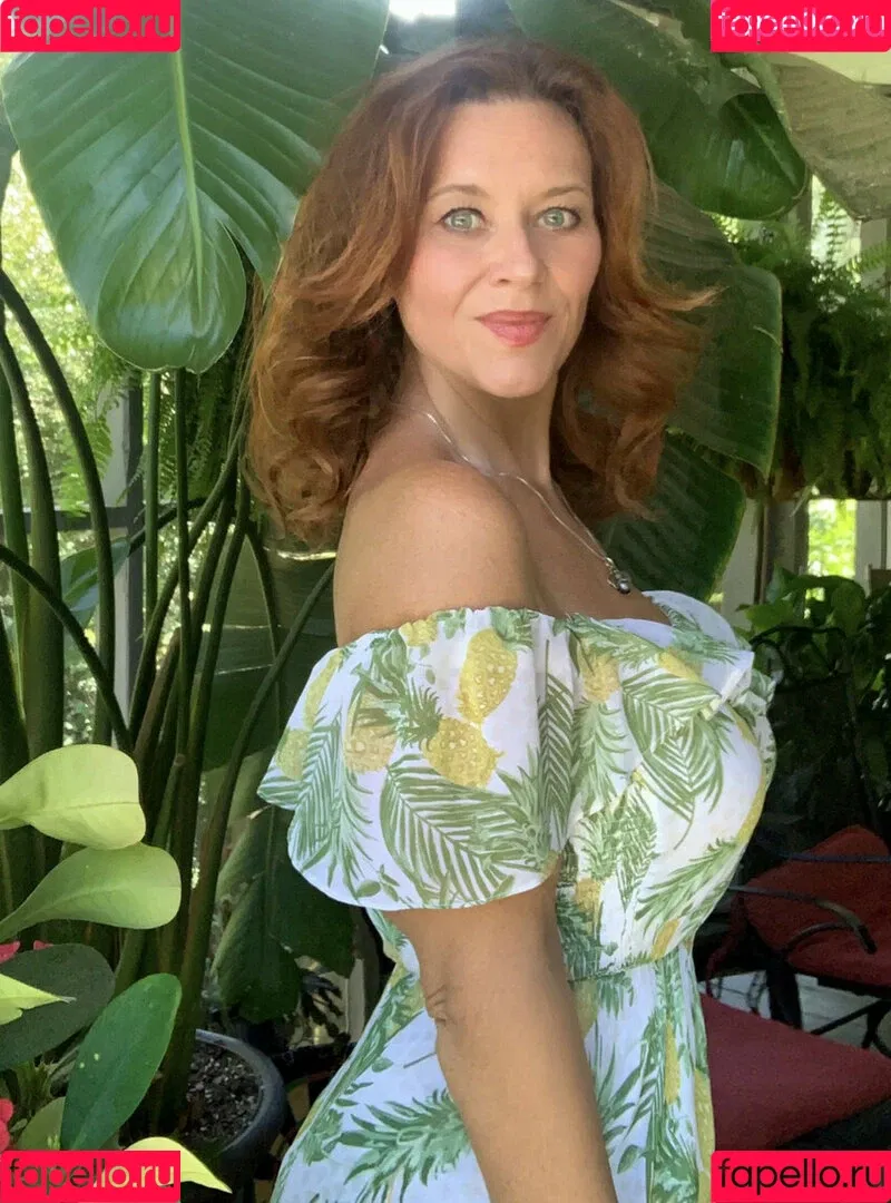 Honeybeezone Onlyfans Photo Gallery 
