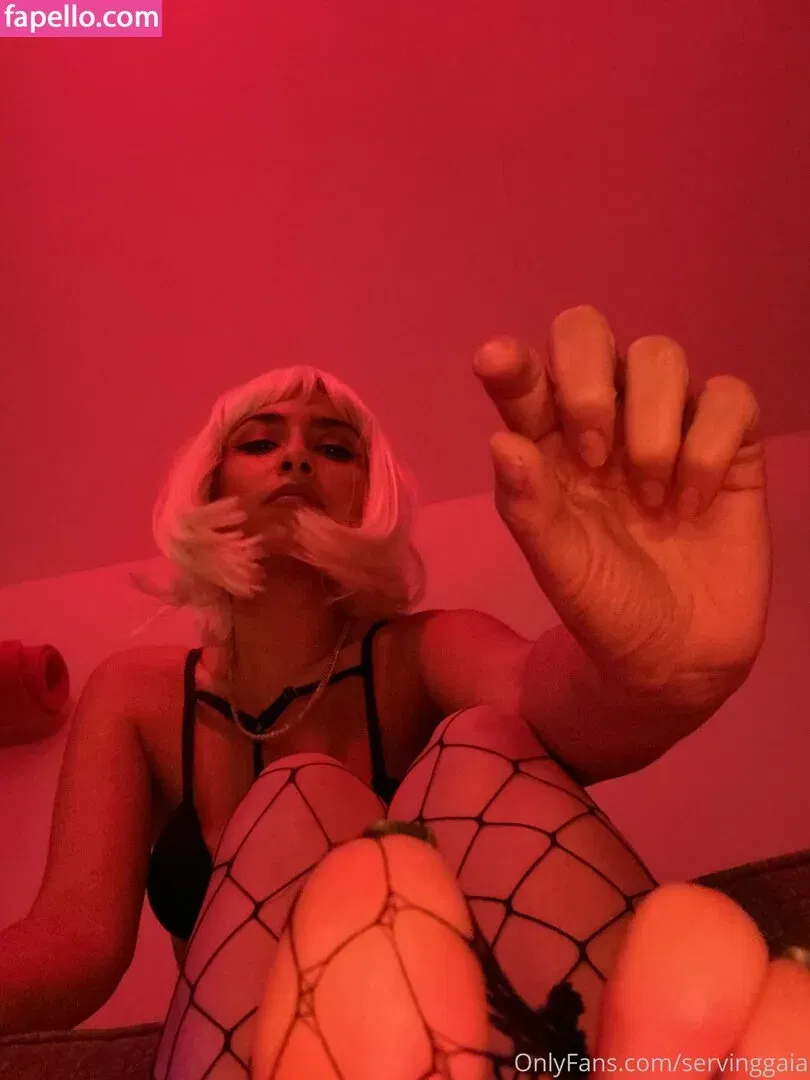 Serving Gaia Onlyfans Photo Gallery 