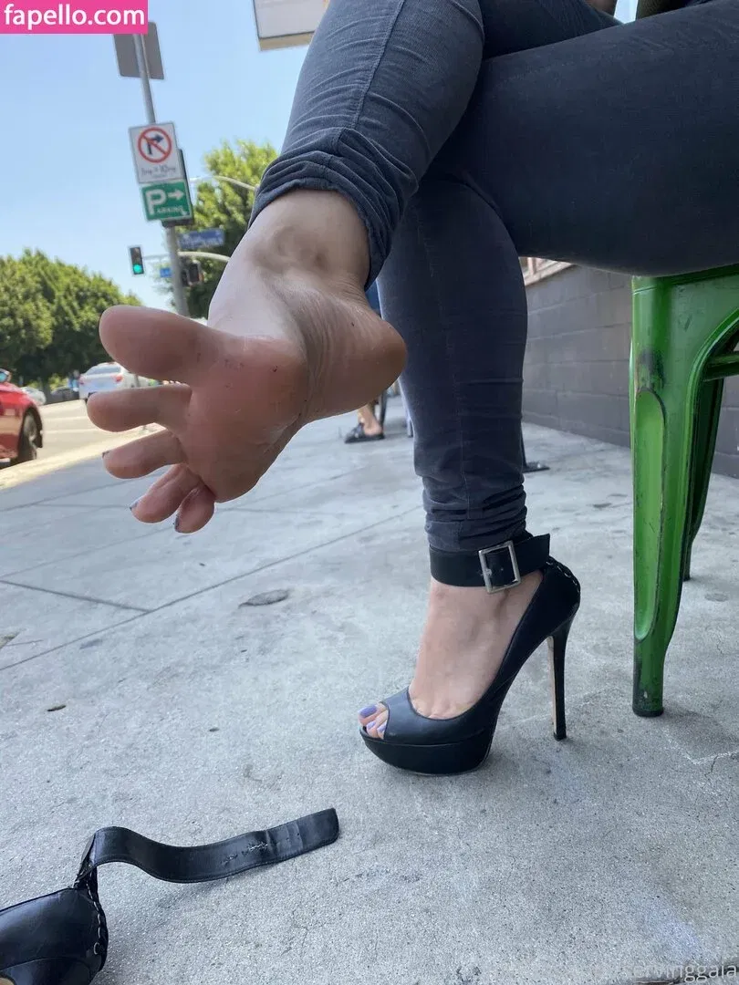 Serving Gaia Onlyfans Photo Gallery 