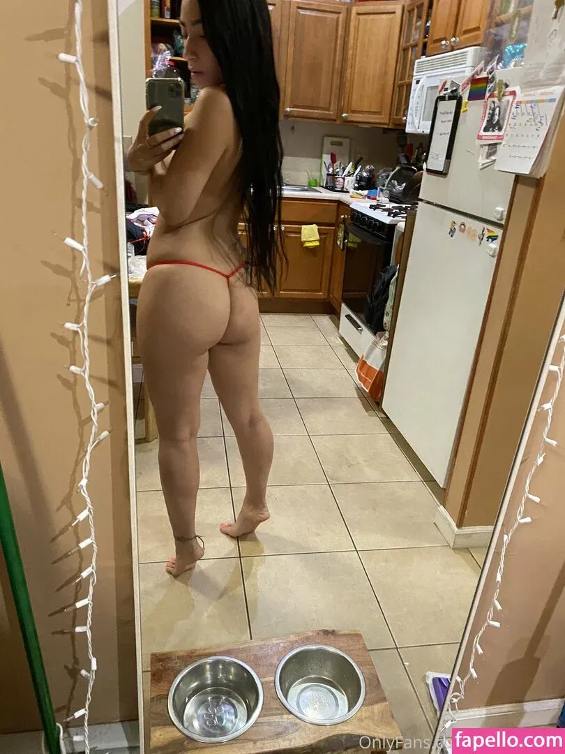 Serving Gaia Onlyfans Photo Gallery 