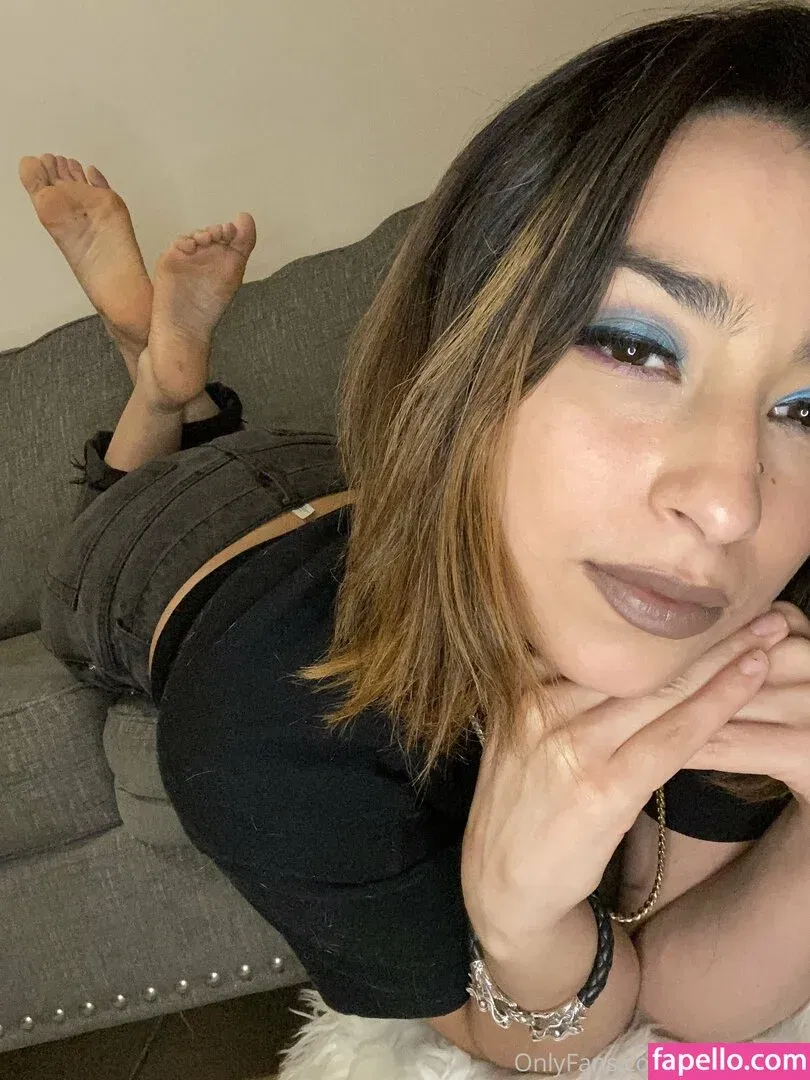 Serving Gaia Onlyfans Photo Gallery 