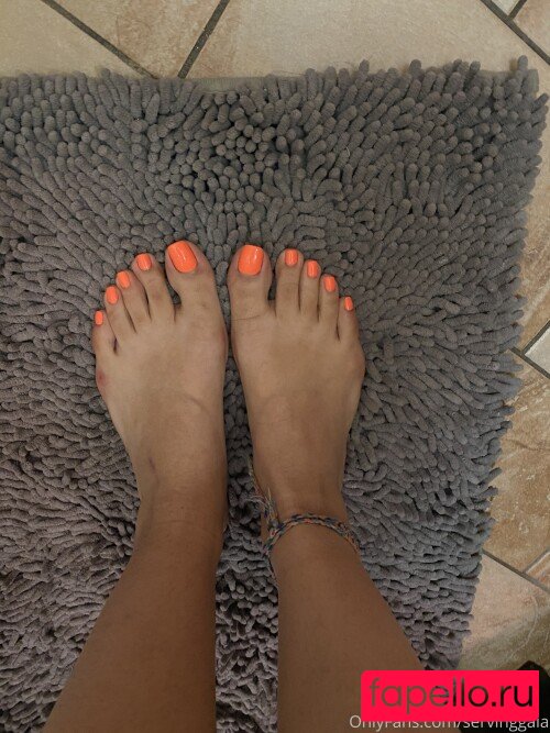 Serving Gaia Onlyfans Photo Gallery 