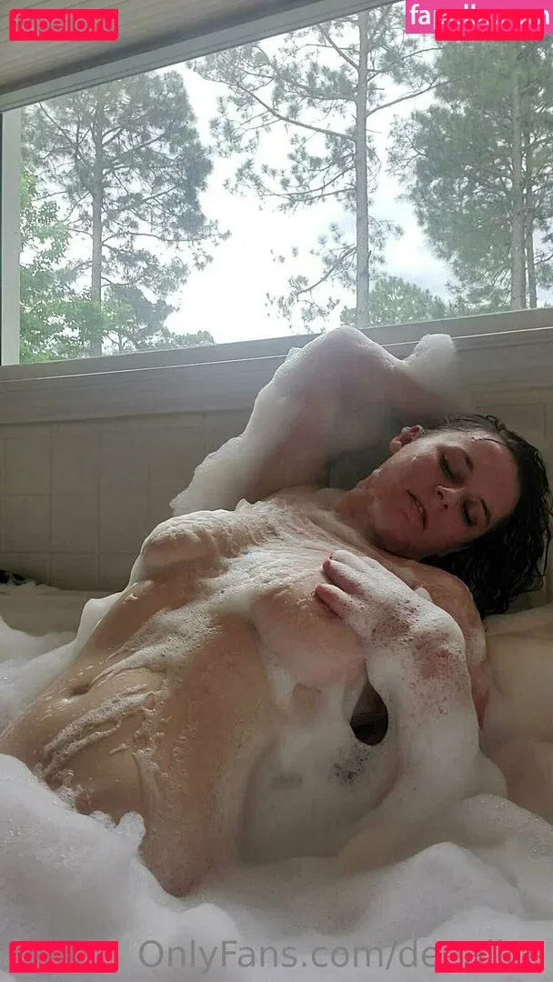 deealice Onlyfans Photo Gallery 