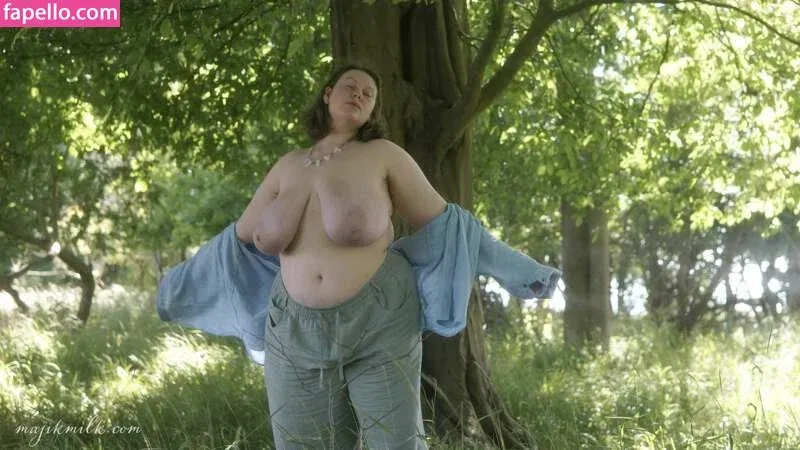 Majikmilk Onlyfans Photo Gallery 