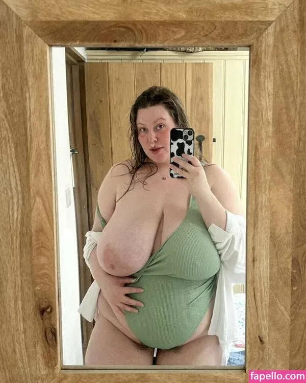 Majikmilk Onlyfans Photo Gallery 