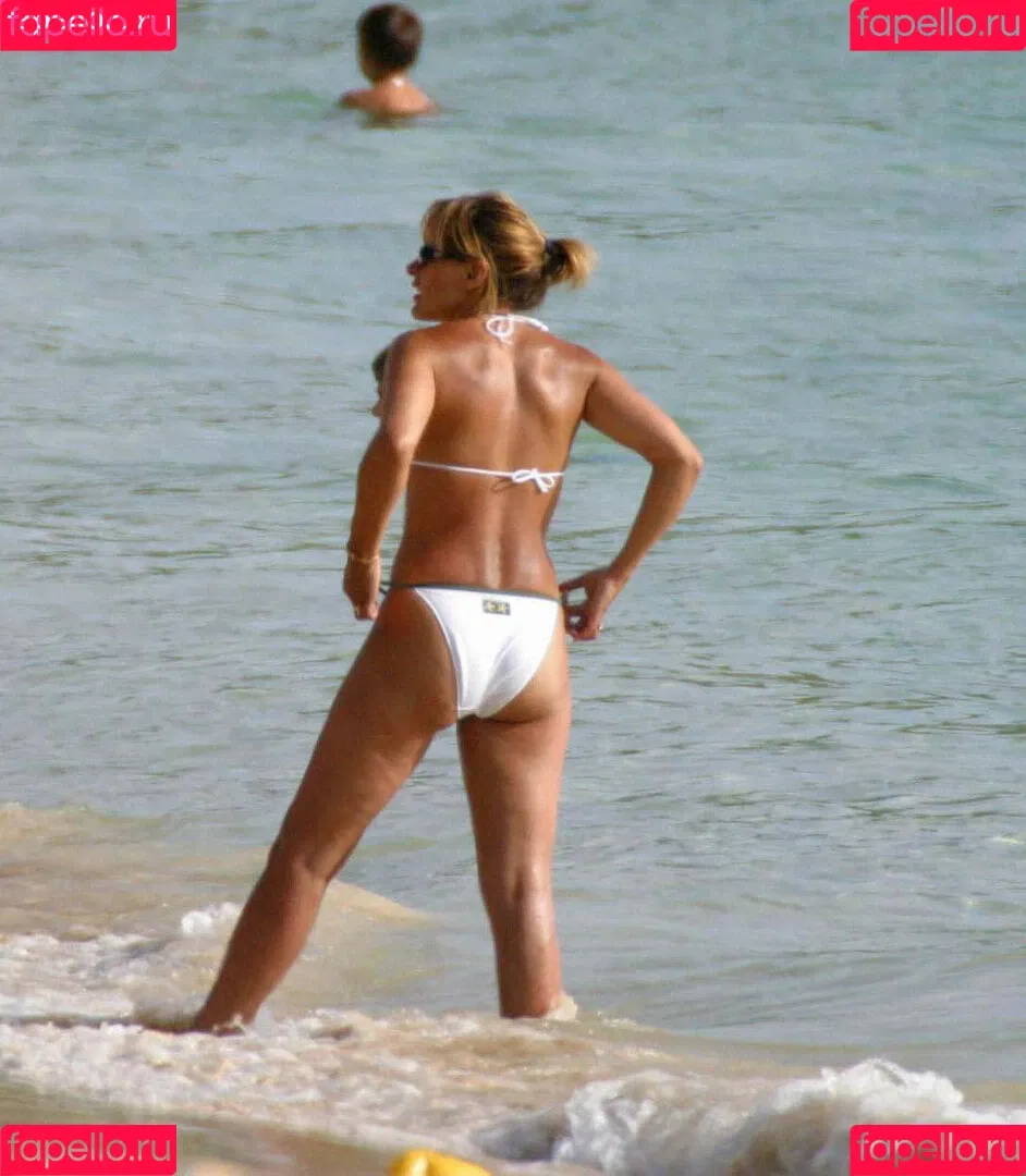 Carole Smillie Onlyfans Photo Gallery 
