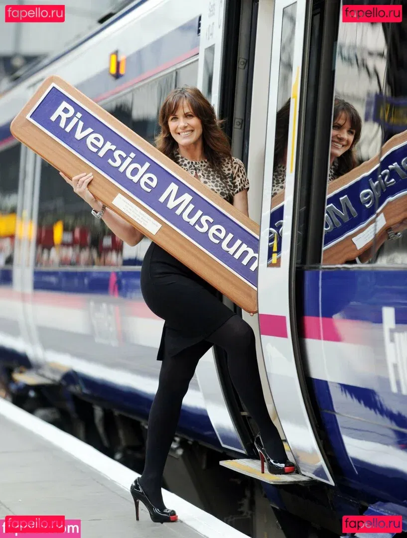 Carole Smillie Onlyfans Photo Gallery 