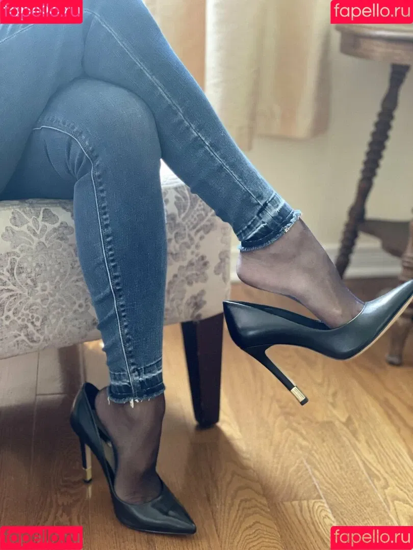 Theresa Edward Onlyfans Photo Gallery 