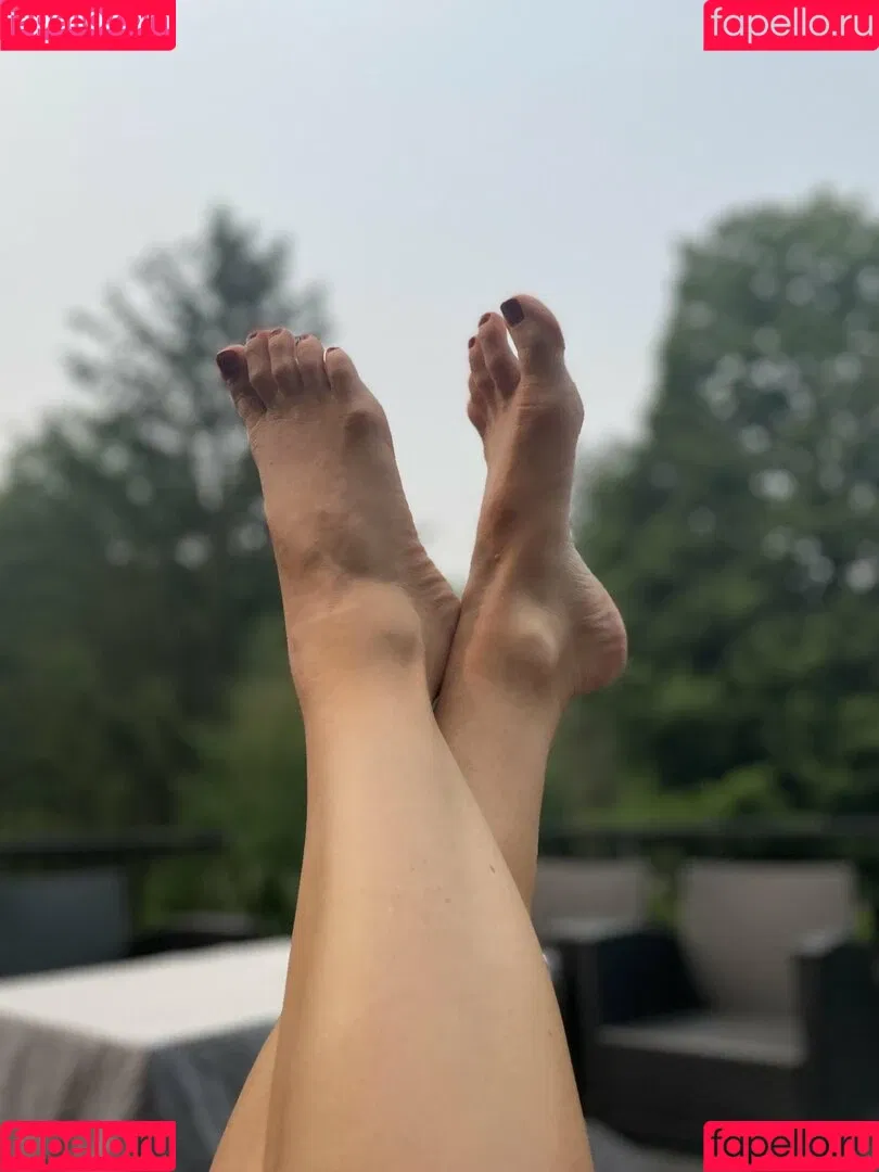 Theresa Edward Onlyfans Photo Gallery 