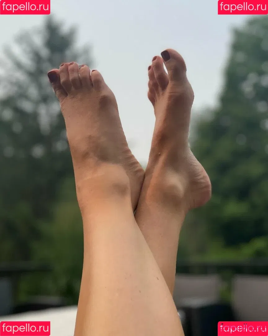 Theresa Edward Onlyfans Photo Gallery 
