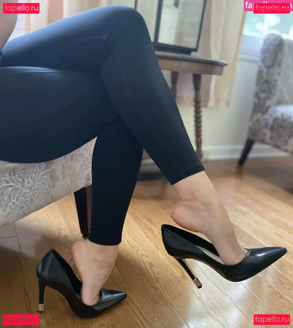 Theresa Edward Onlyfans Photo Gallery 