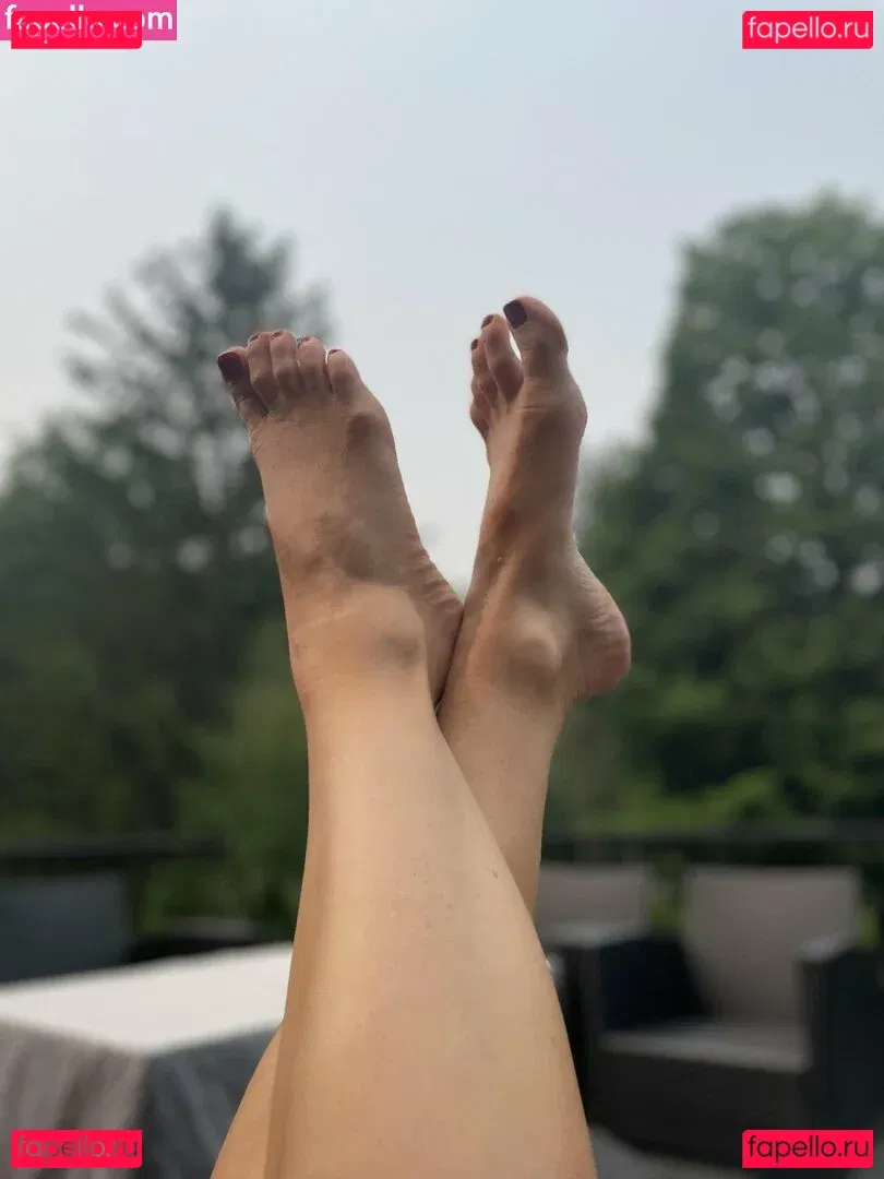 Theresa Edward Onlyfans Photo Gallery 