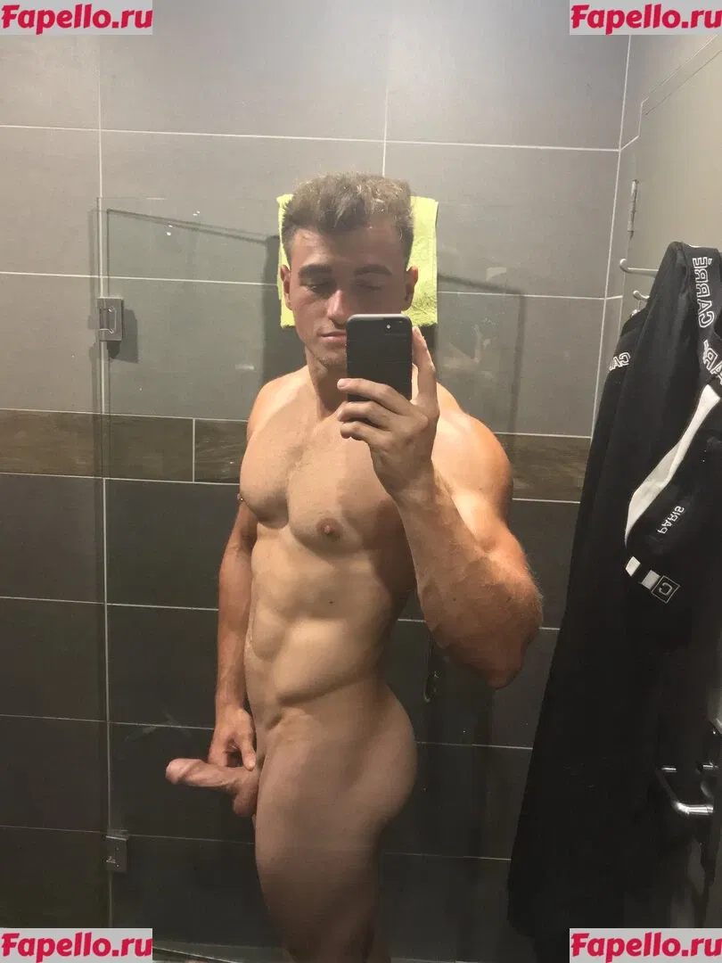 maxsmall Onlyfans Photo Gallery 
