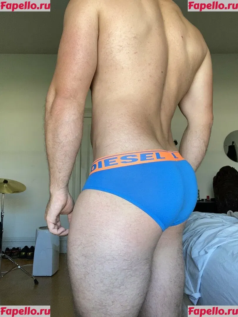 maxsmall Onlyfans Photo Gallery 