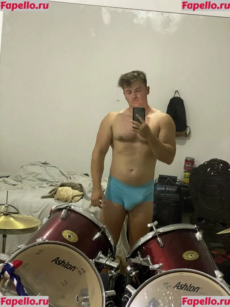 maxsmall Onlyfans Photo Gallery 