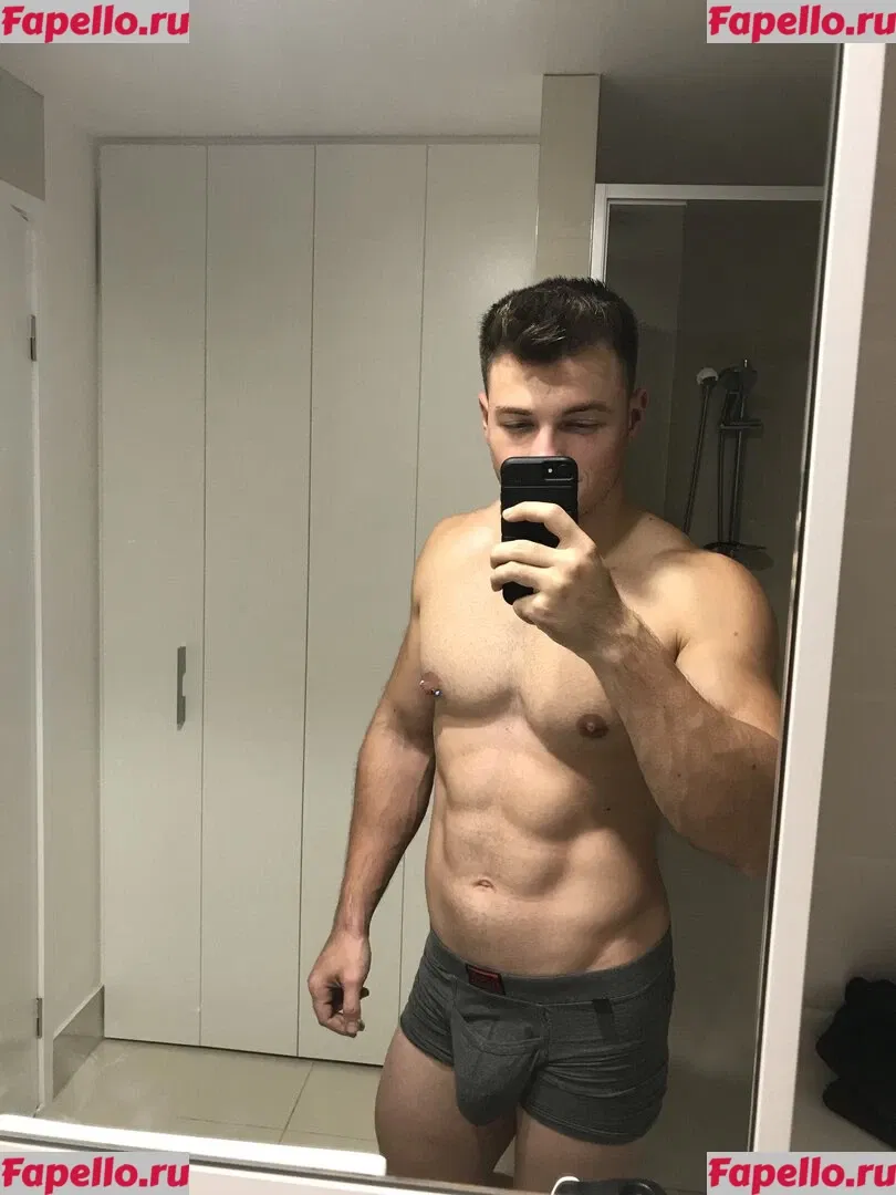 maxsmall Onlyfans Photo Gallery 