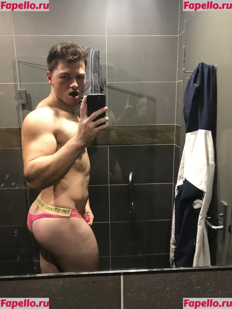 maxsmall Onlyfans Photo Gallery 