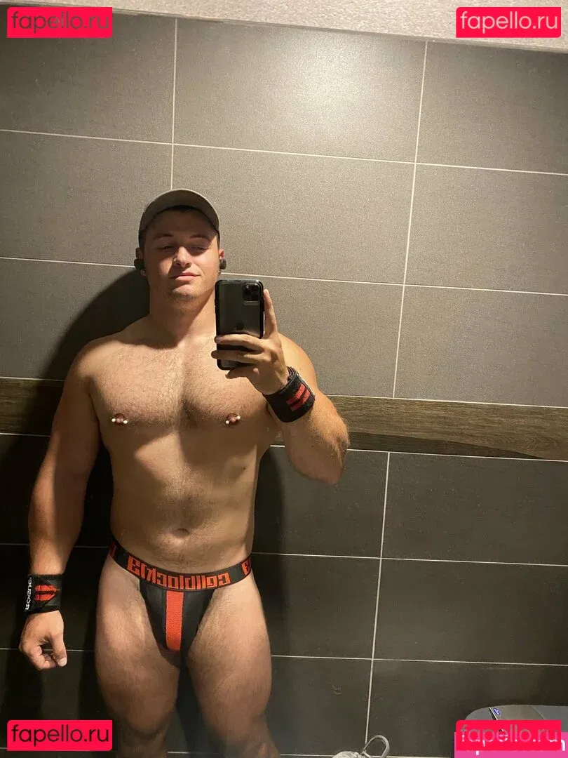 maxsmall Onlyfans Photo Gallery 