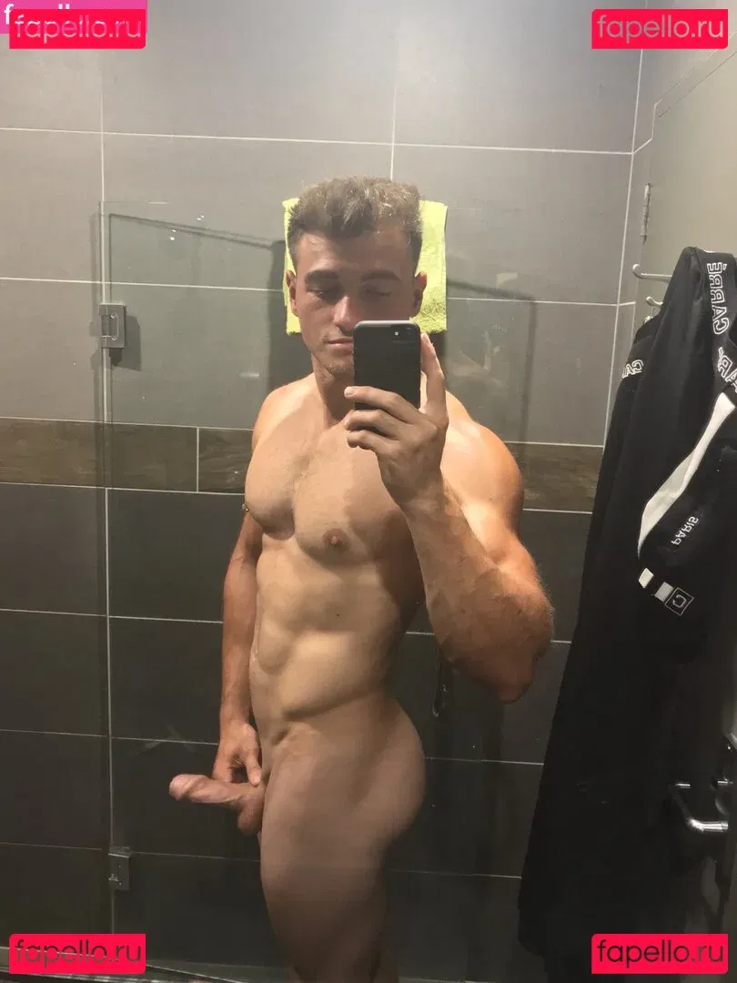maxsmall Onlyfans Photo Gallery 