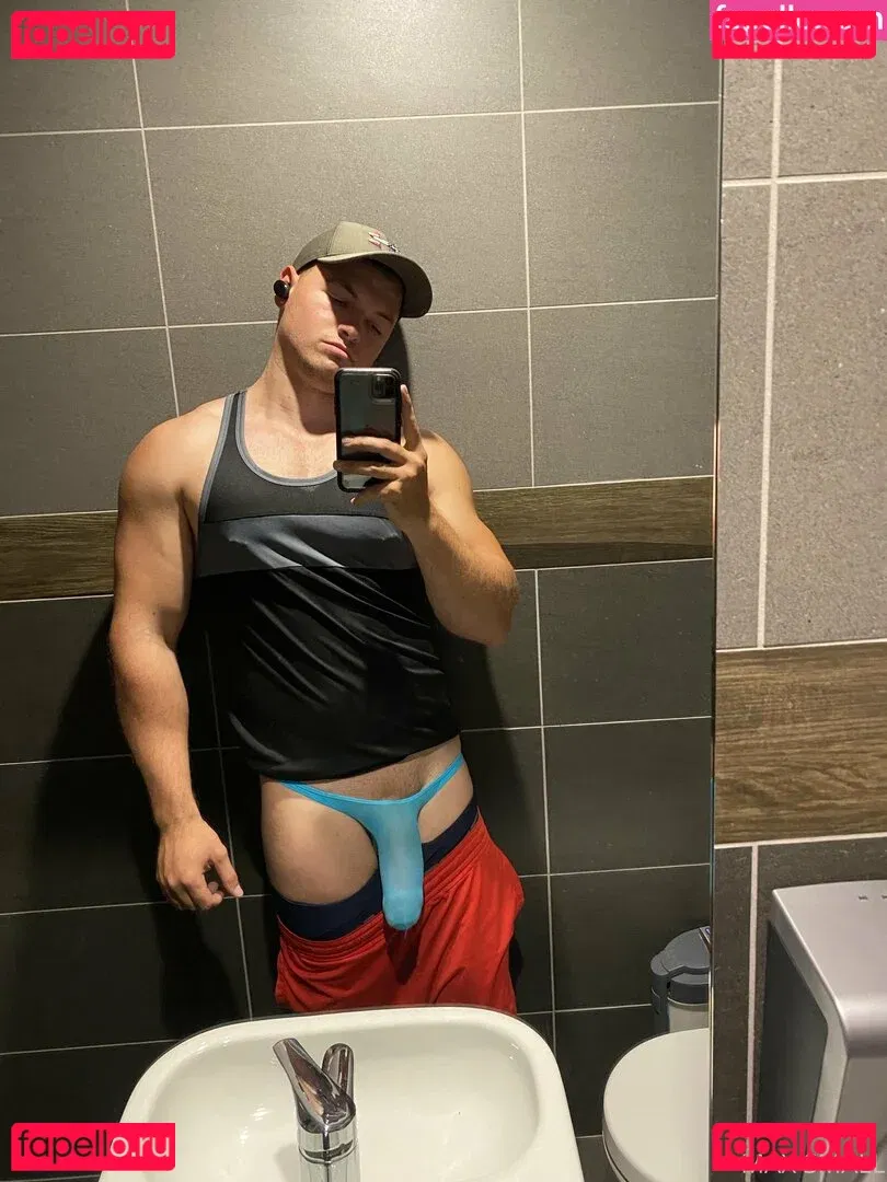 maxsmall Onlyfans Photo Gallery 