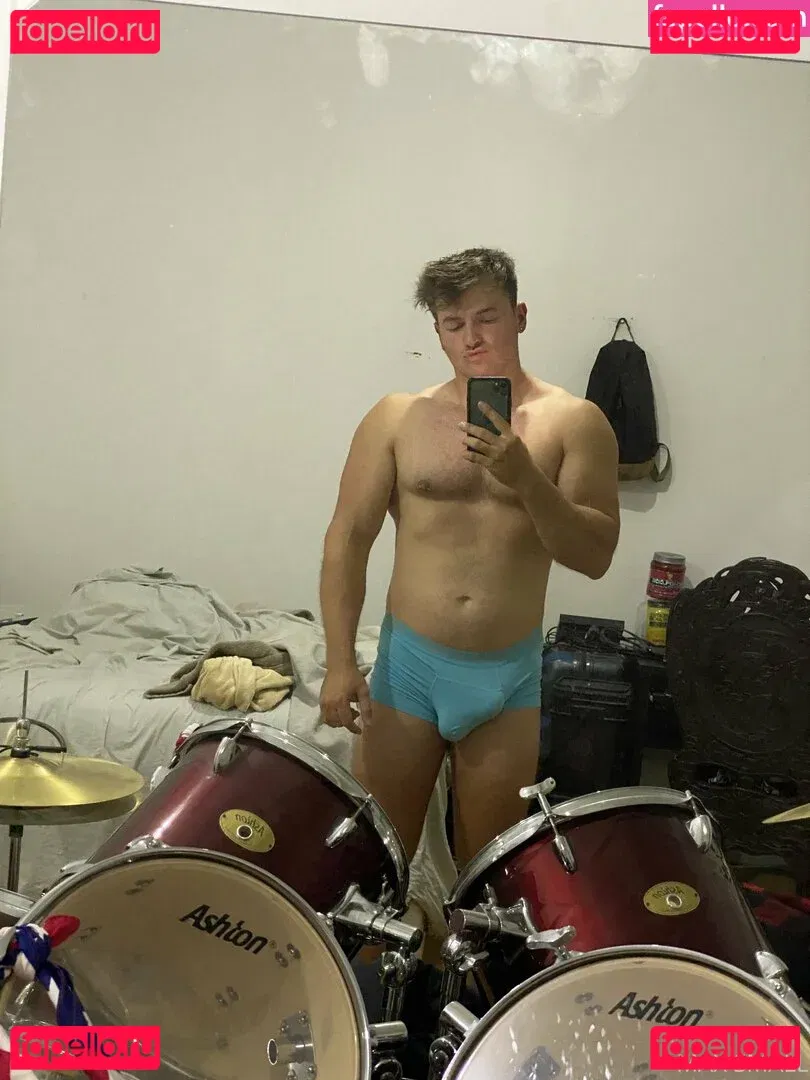 maxsmall Onlyfans Photo Gallery 