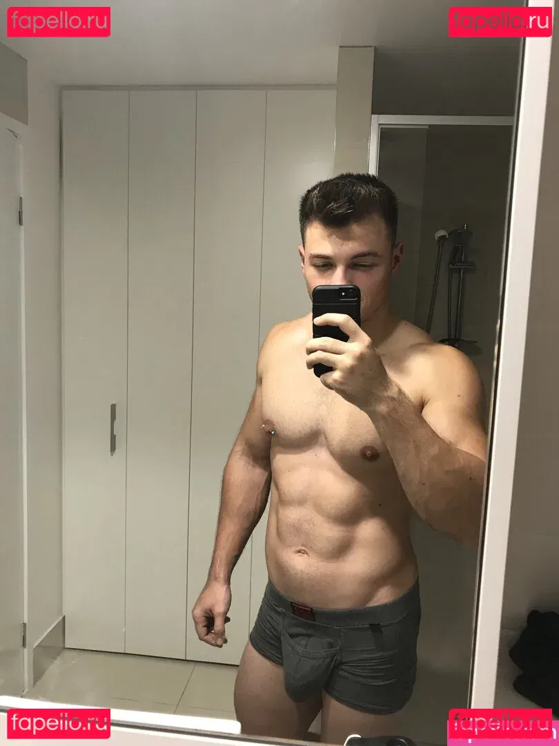 maxsmall Onlyfans Photo Gallery 