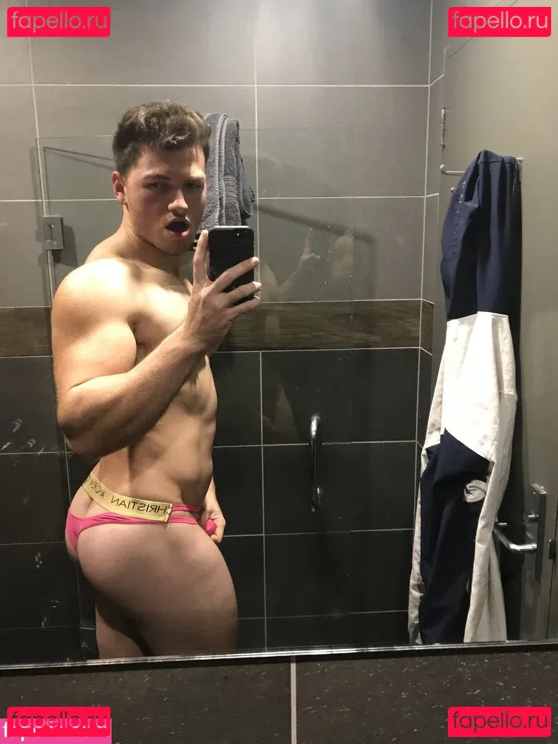 maxsmall Onlyfans Photo Gallery 
