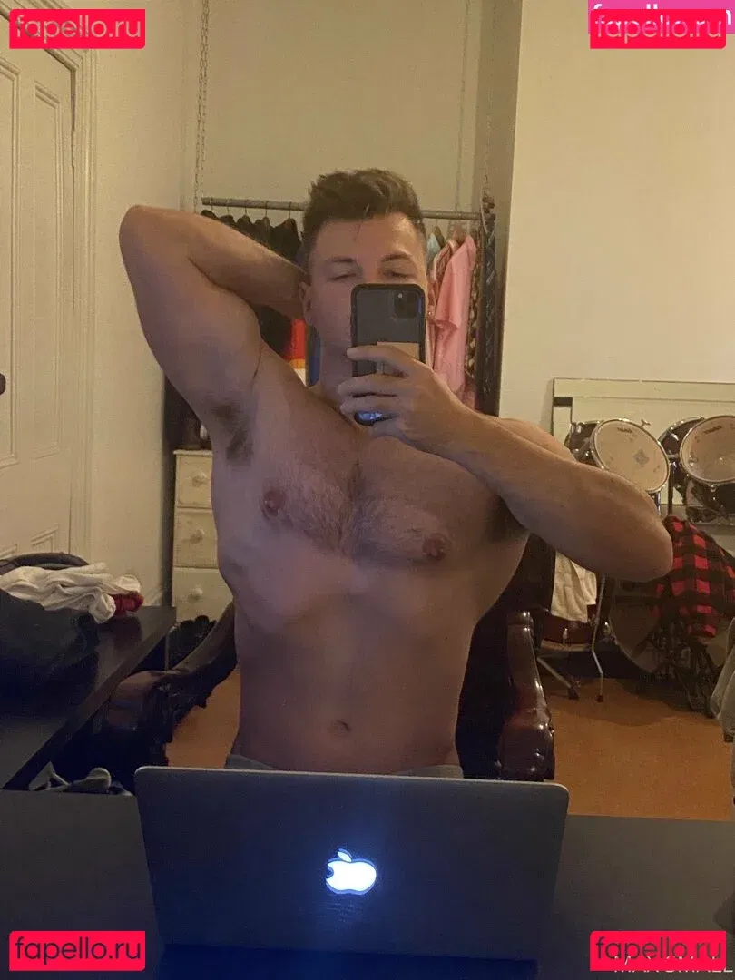 maxsmall Onlyfans Photo Gallery 