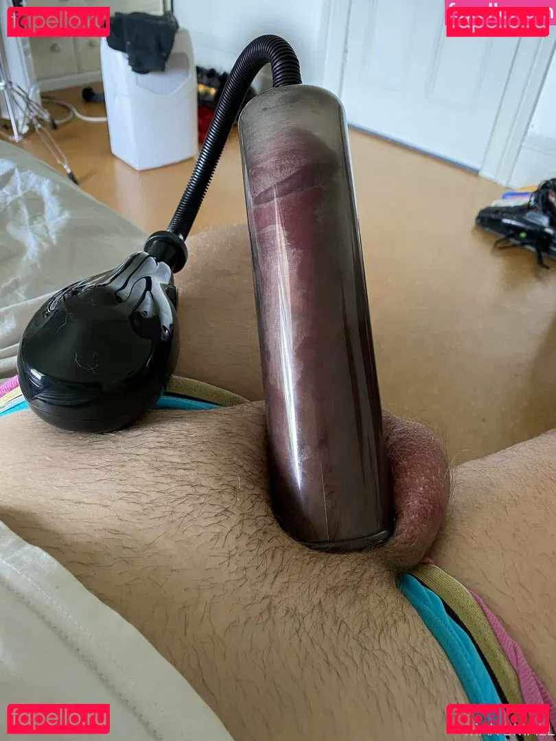 maxsmall Onlyfans Photo Gallery 