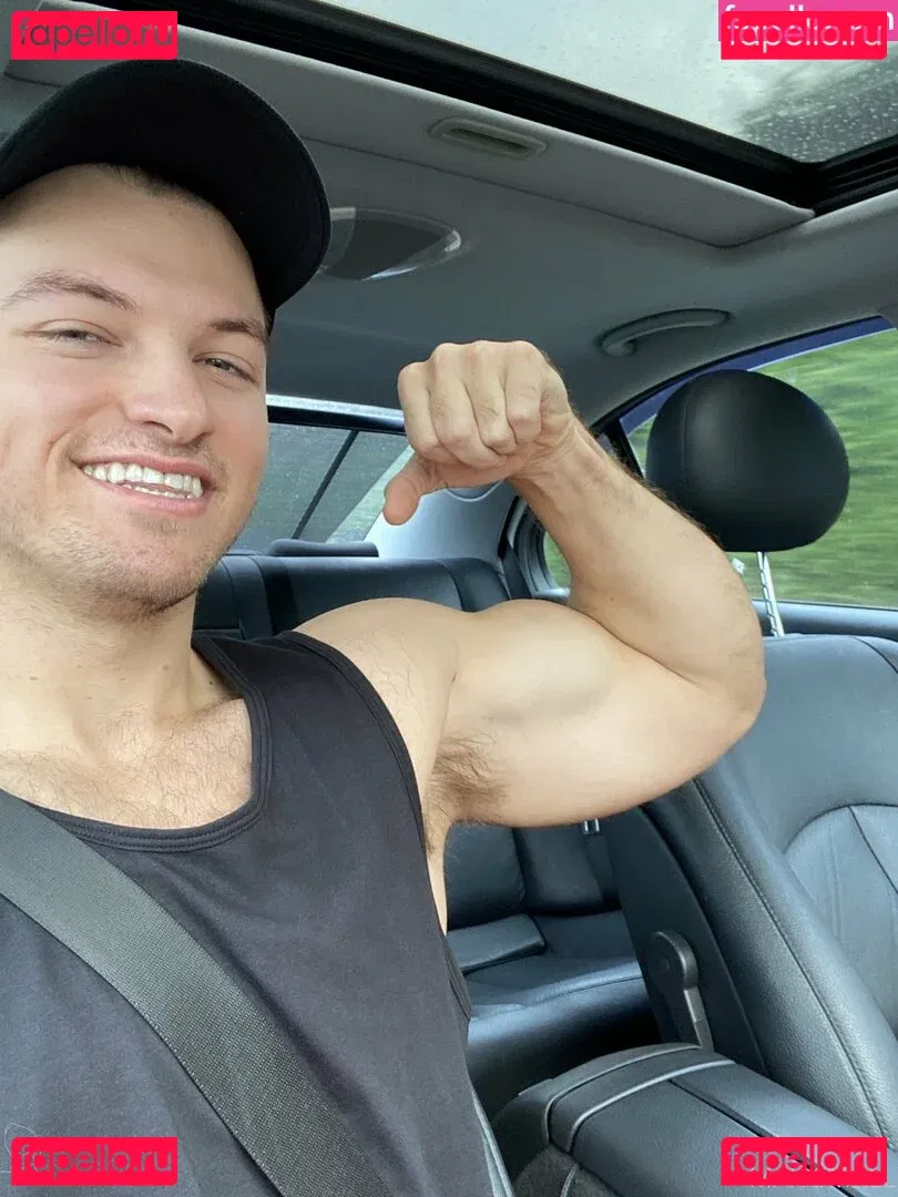 maxsmall Onlyfans Photo Gallery 