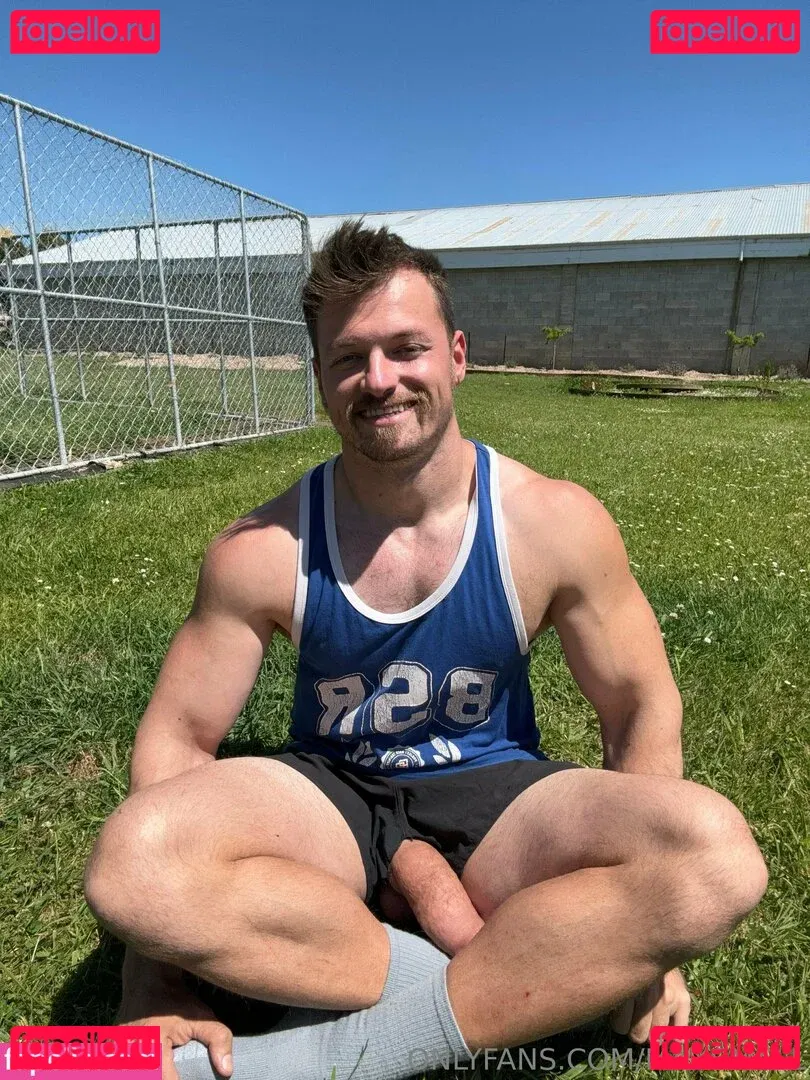 maxsmall Onlyfans Photo Gallery 