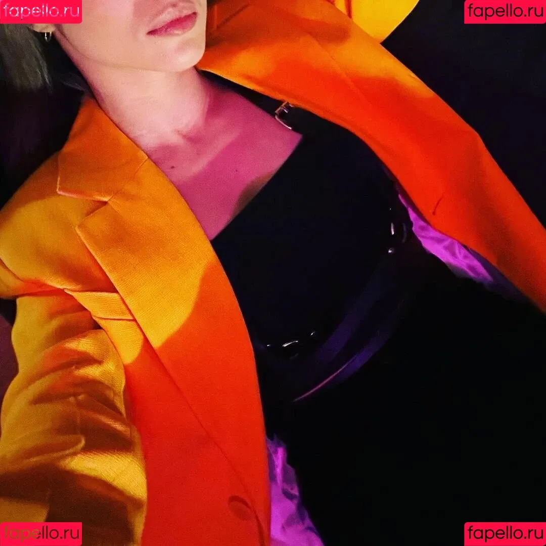 laure_bv Onlyfans Photo Gallery 