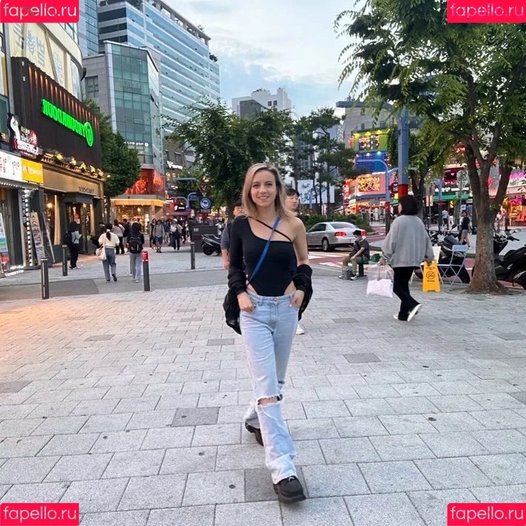 laure_bv Onlyfans Photo Gallery 