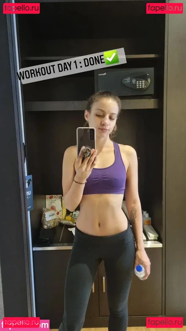 laure_bv Onlyfans Photo Gallery 