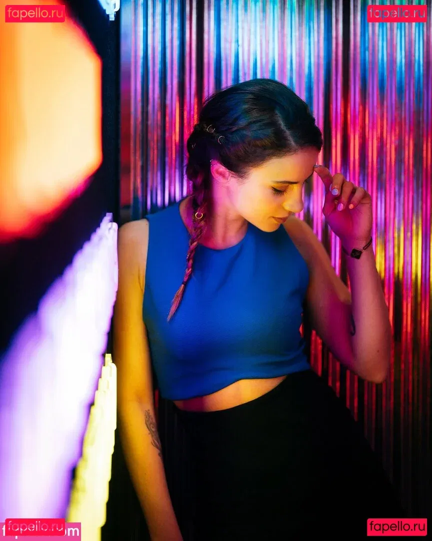 laure_bv Onlyfans Photo Gallery 