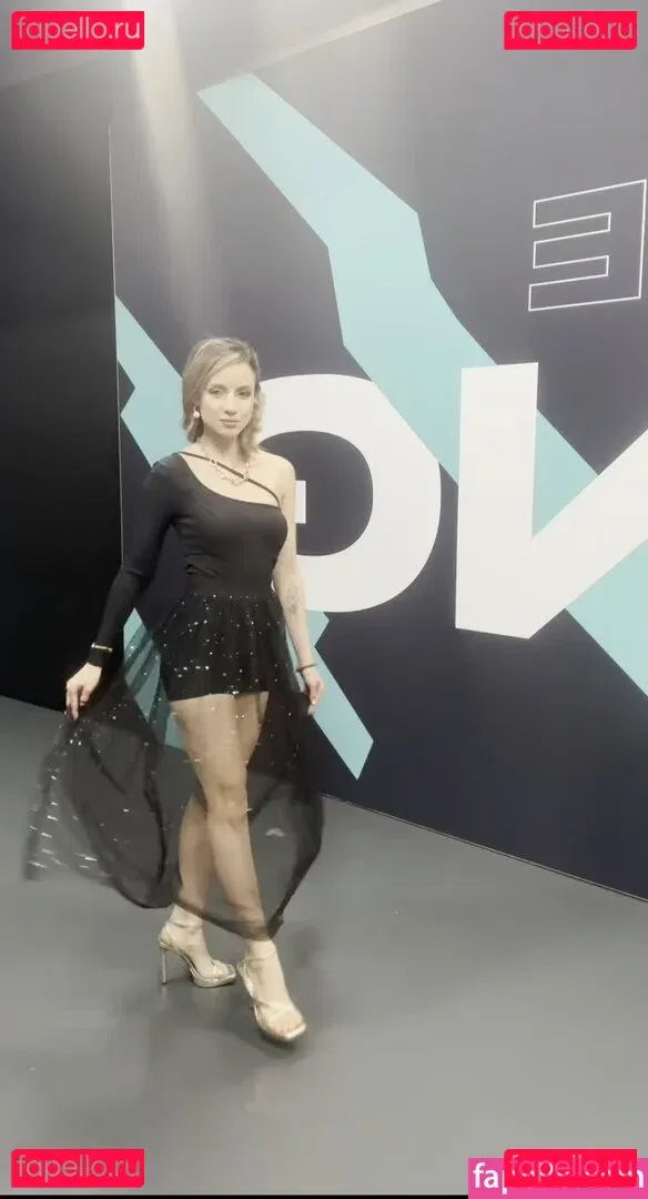 laure_bv Onlyfans Photo Gallery 