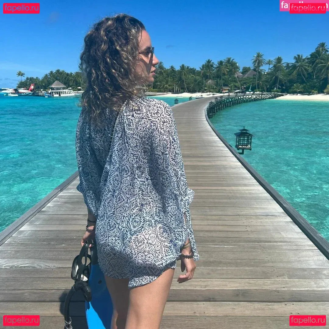 laure_bv Onlyfans Photo Gallery 