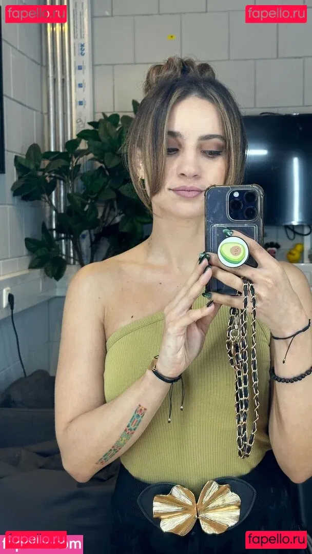 laure_bv Onlyfans Photo Gallery 